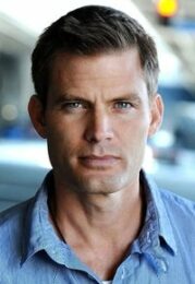 Casper Van Dien