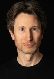 Jonathan Aris