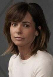 Stephanie Szostak