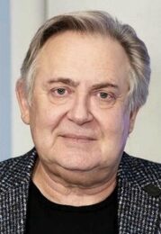 Юрий Стоянов